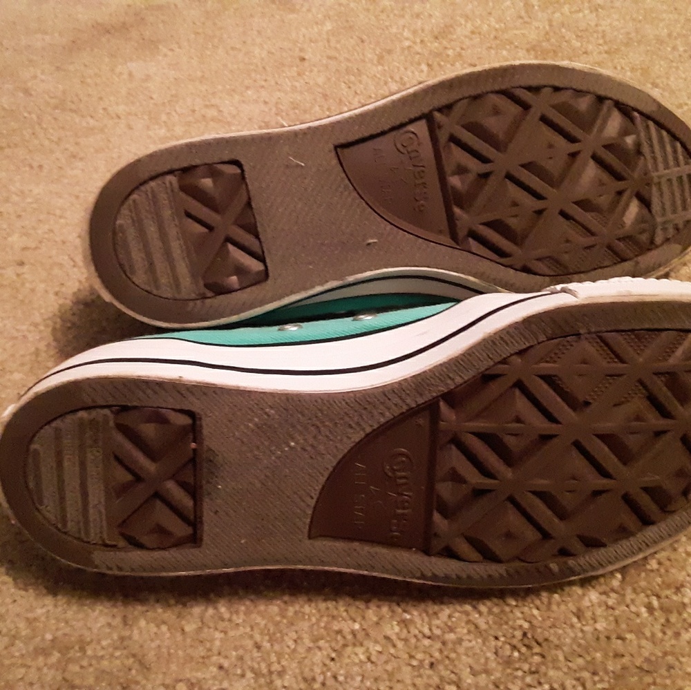 Shoes - Picture 4 of 6